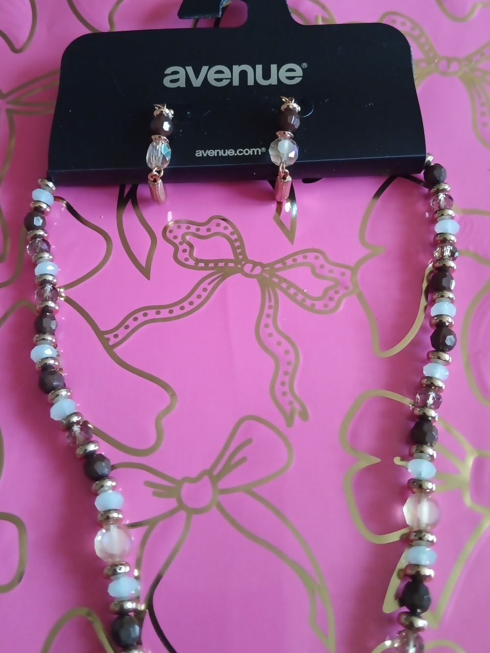 AVENUE GREEN TASSEL NECKLACE & EARRINGS SET